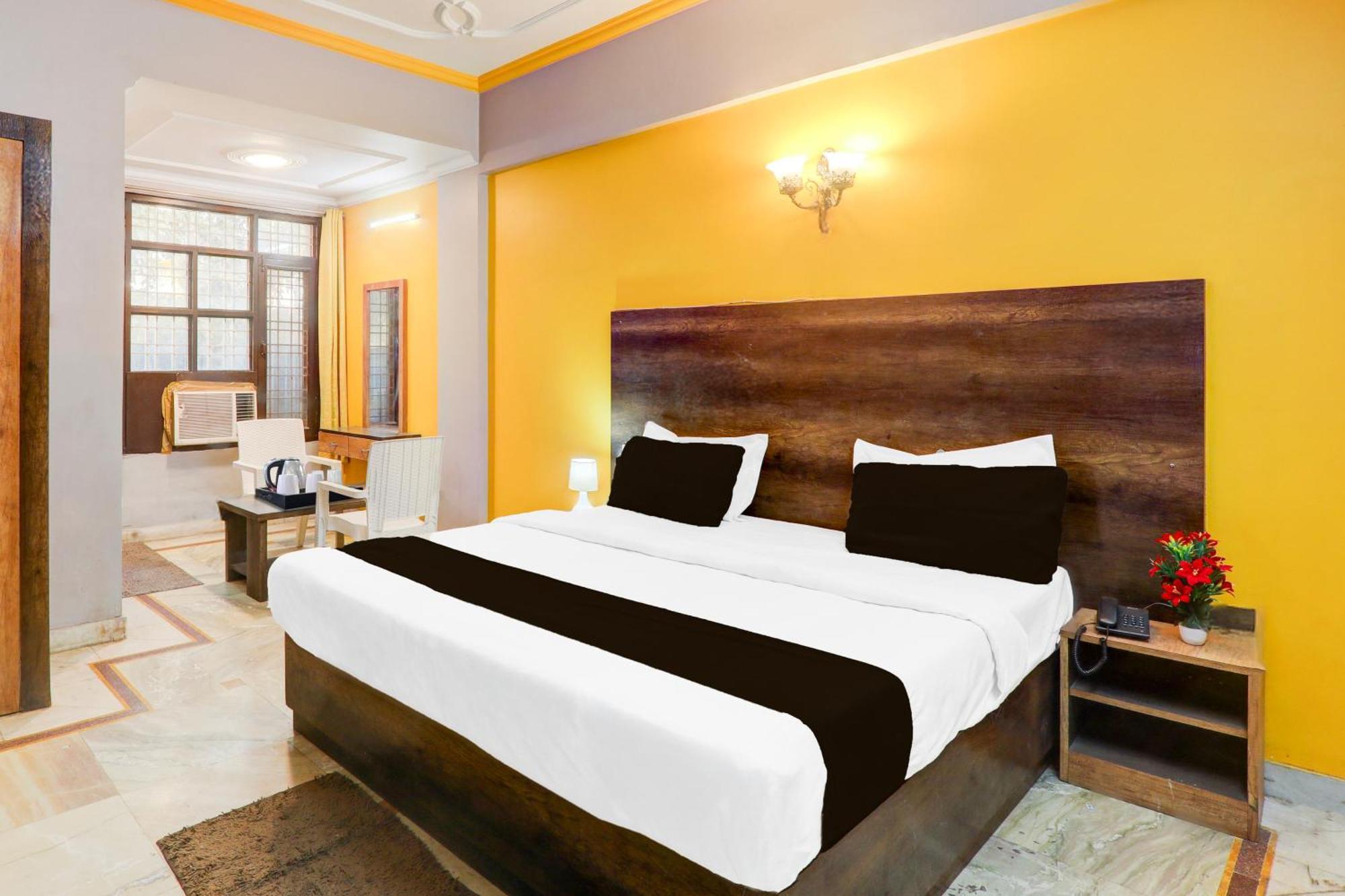 Super Hotel O Insaf Nagar Munshipuliya Formerly Vibrant Chinhat Exterior foto